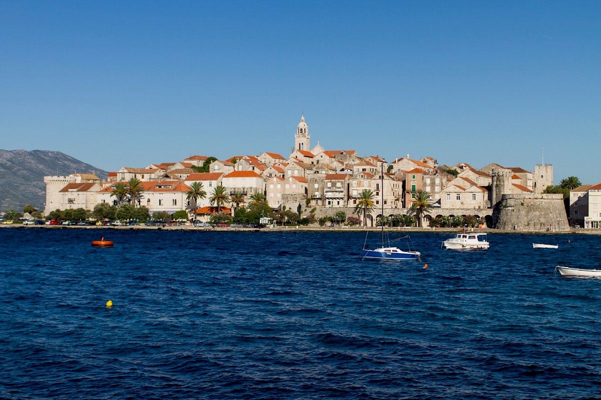 contact-yachts-210310-023220-001