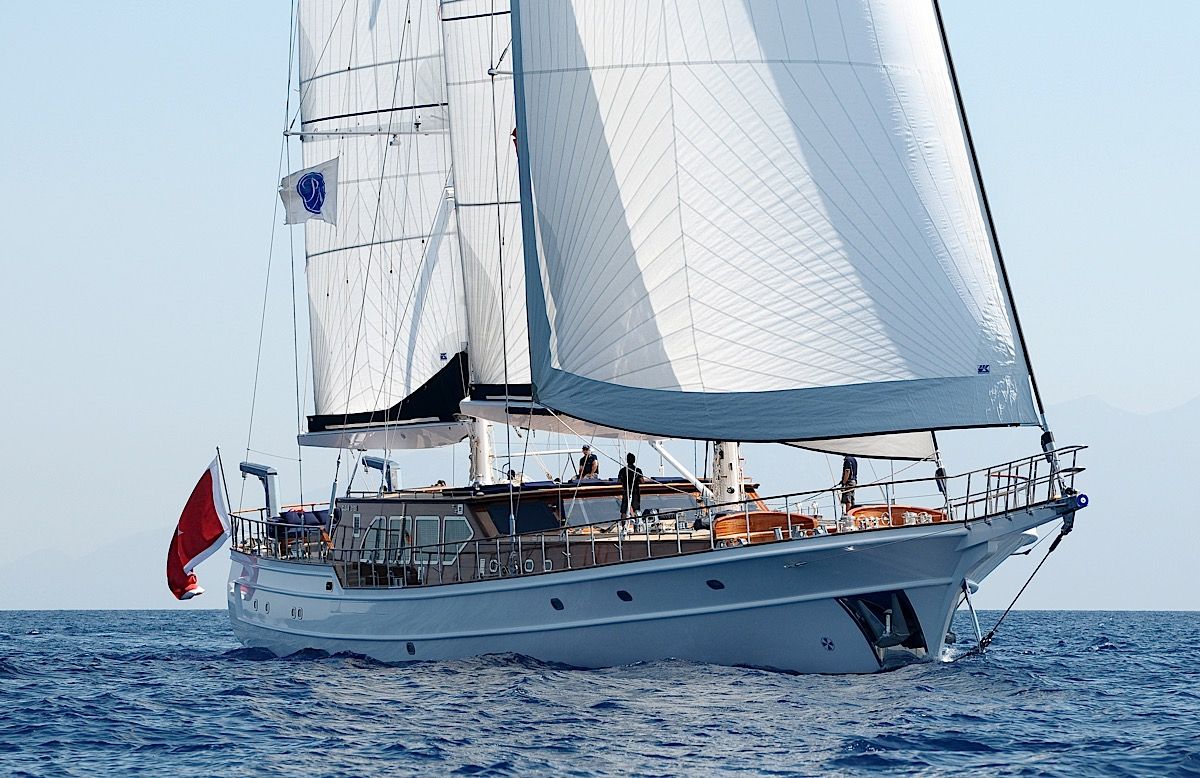 contact-yachts-210310-023526-001