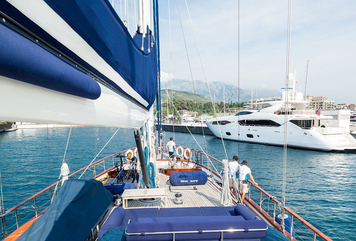 contact-yachts-210310-023565-001