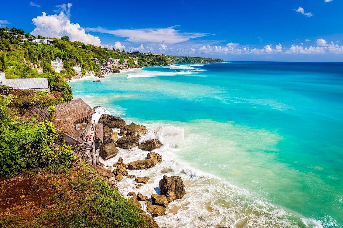 contact-yachts-210310-023590-001