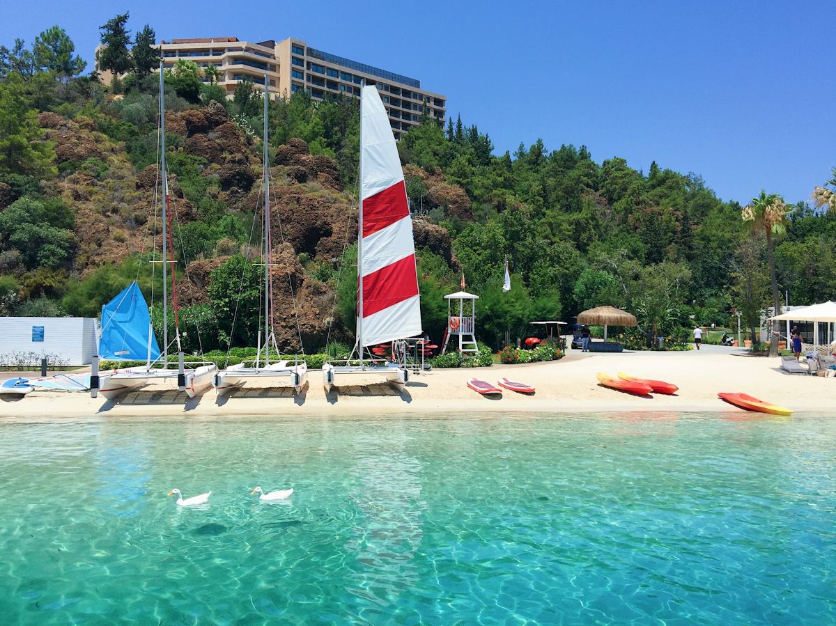 contact-yachts-230927-123343_0001