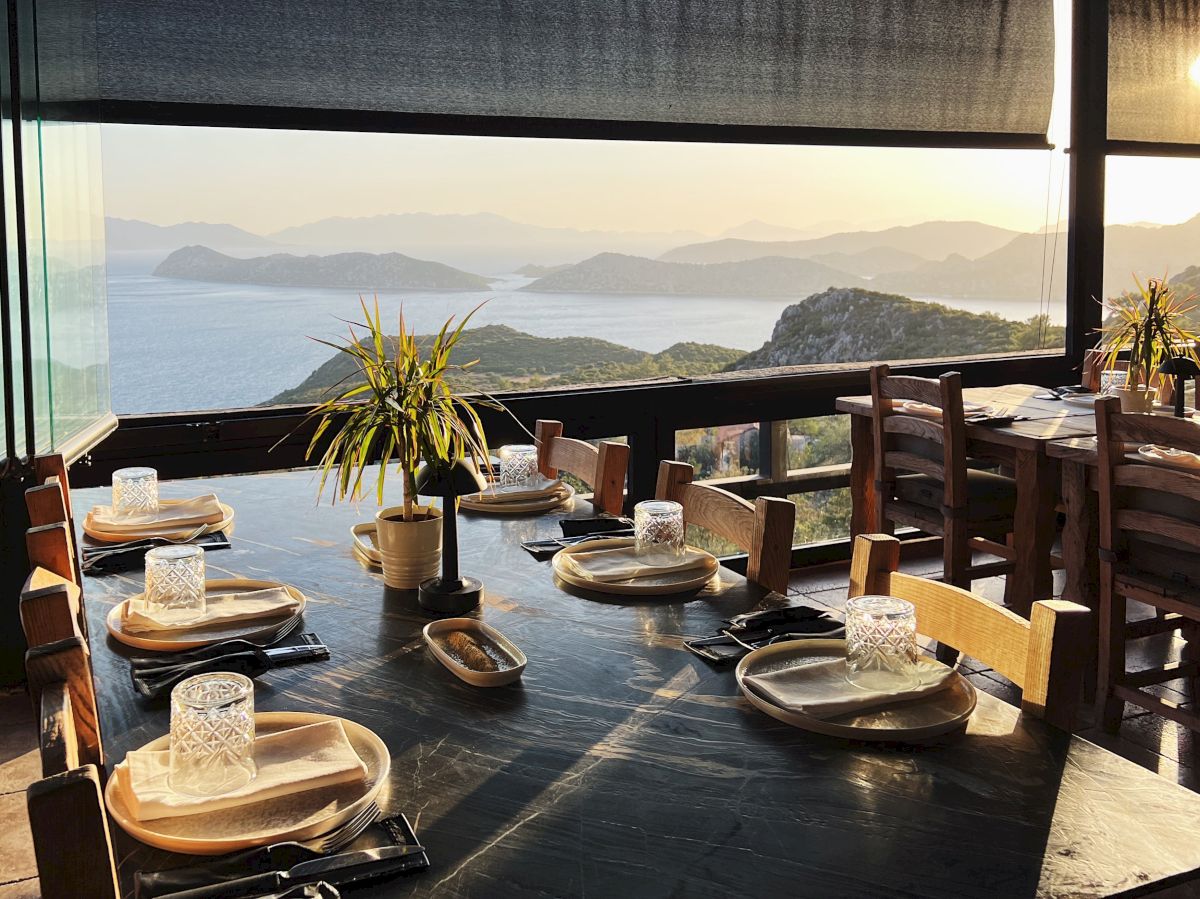 contact-yachts-230927-123439_0001