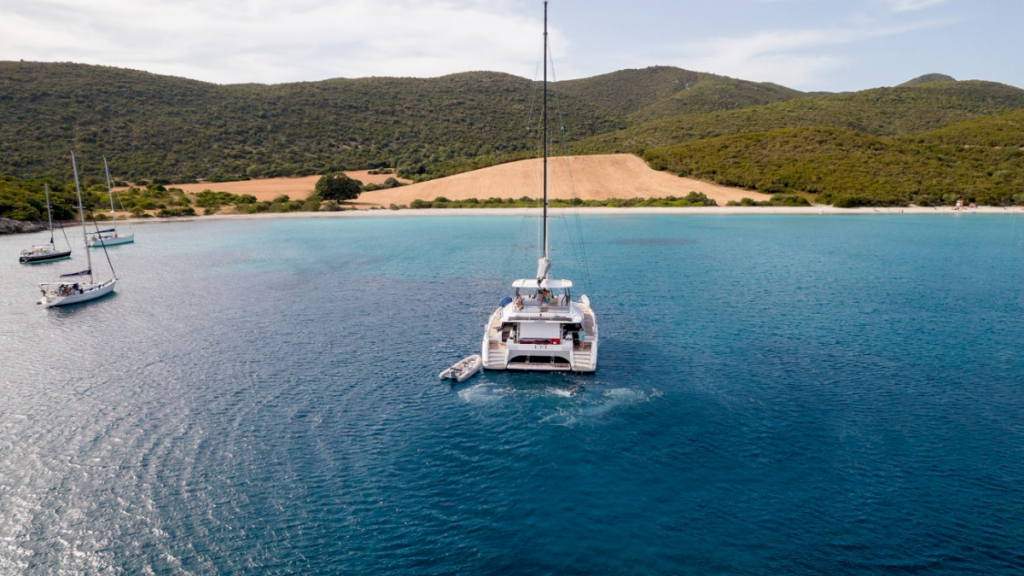 contact-yachts-7th-heaven_0010