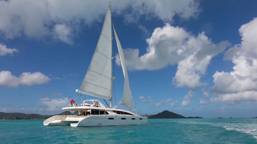 Катамаран AKASHA в аренду на Карибских островах с компанией Contact Yachts