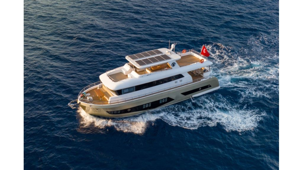 contact-yachts-by-c-f_0006