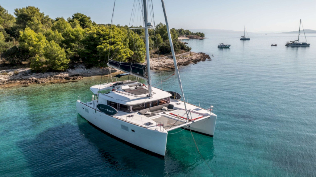 contact-yachts-falco_0011