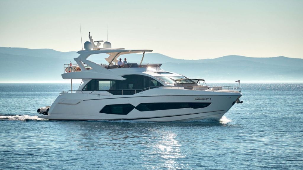 contact-yachts-hideaway_0005