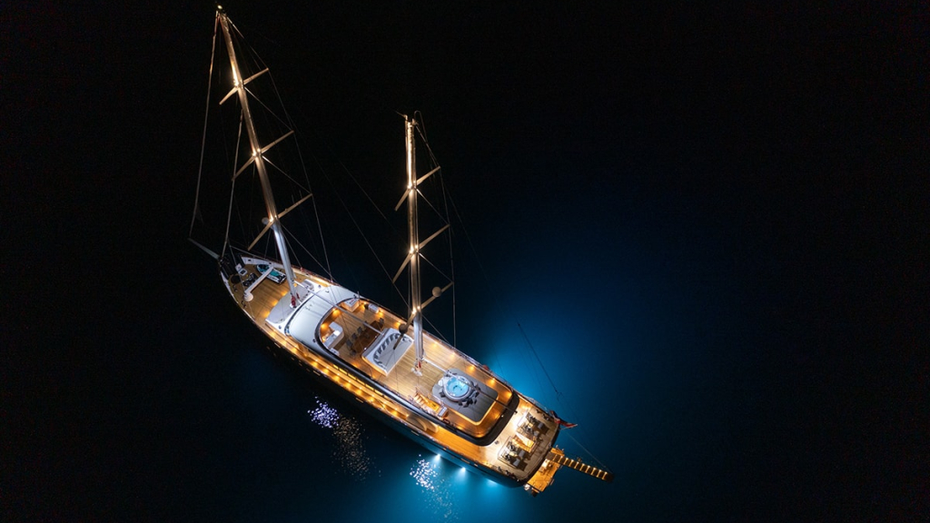 contact-yachts-love-story_0006