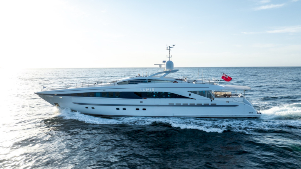 contact-yachts-lumir_0010