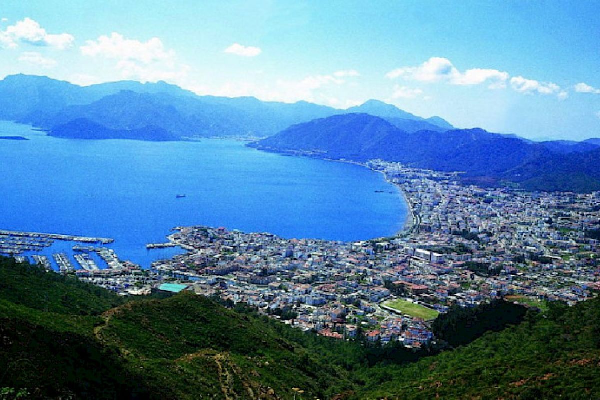 Marmaris coastal city