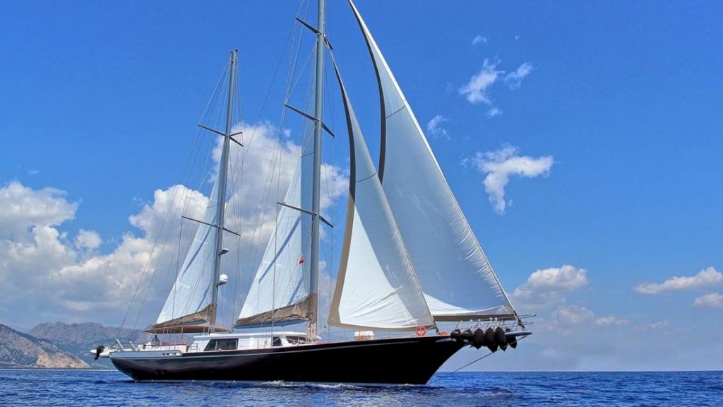 contact-yachts-moss_0017