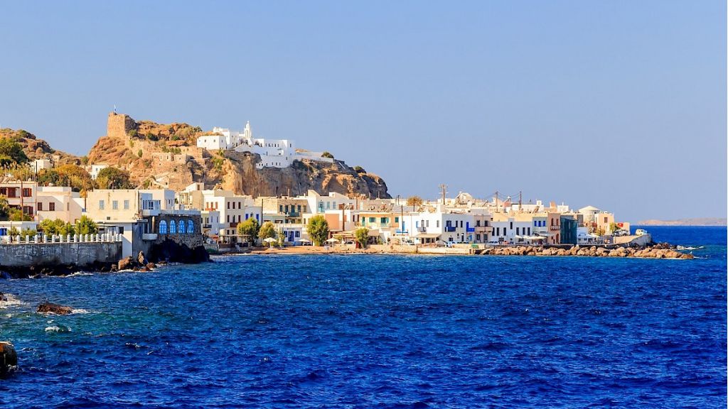 Остров Нисирос - популярное яхтенное направления для летнего отдыха в Греции