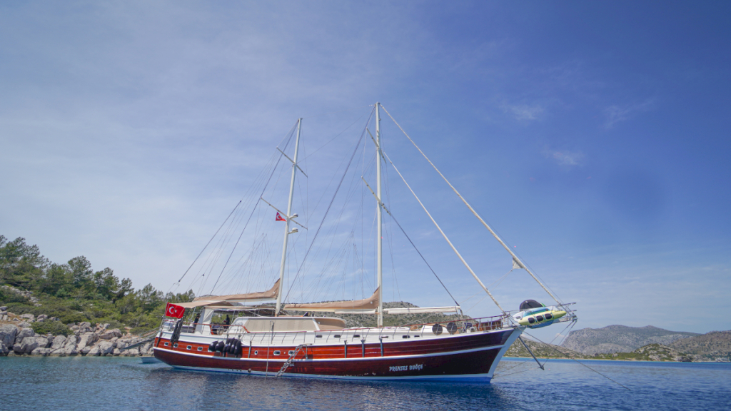 contact-yachts-prenses-bugce_0013