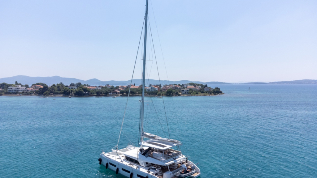 contact-yachts-seaductive-orca_0026