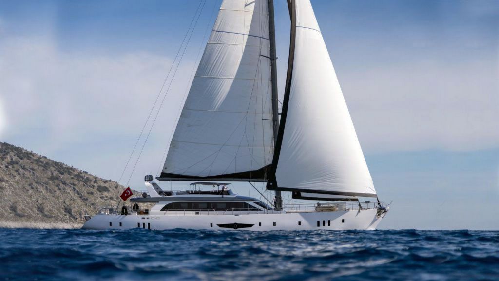 contact-yachts-son-of-wind_0007