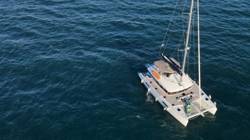 contact-yachts-starlight_0015