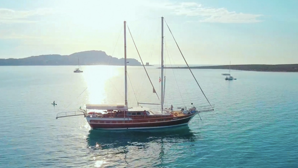 contact-yachts-victoria_0001