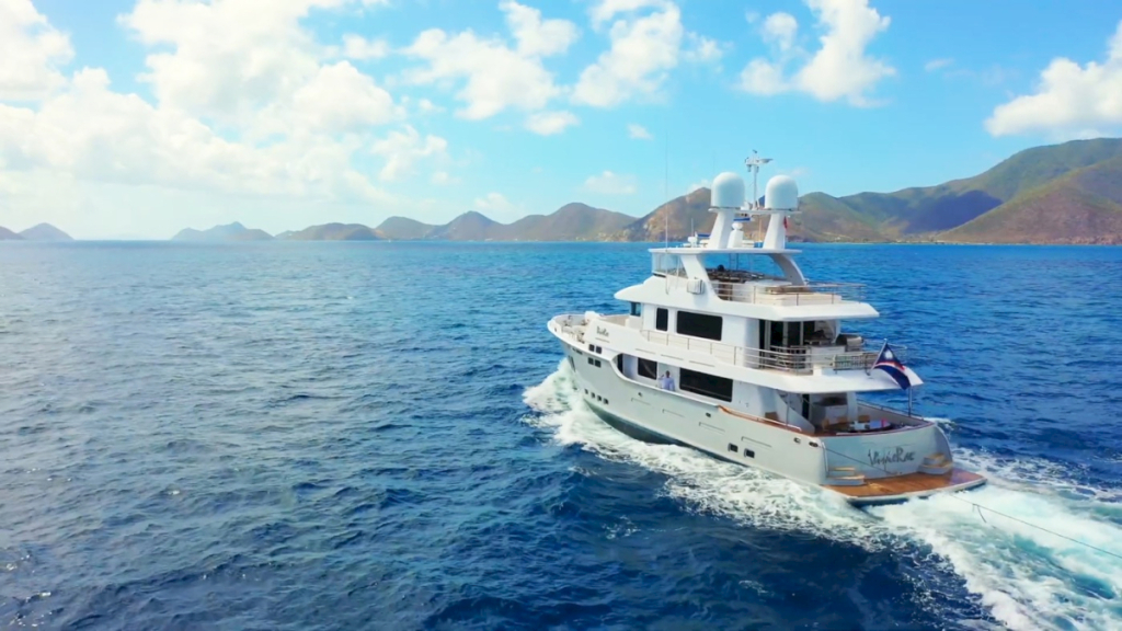 contact-yachts-vivierae-ii_0008