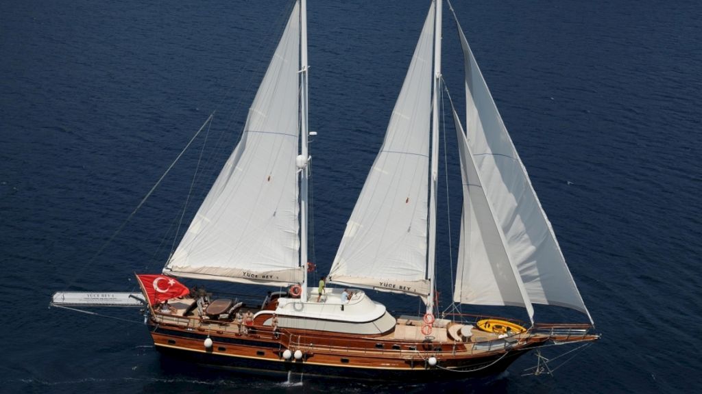 Luxury charter gulet yacht Yuce Bey 1 sailing in Greece & Turkey with Contact Yachts_1