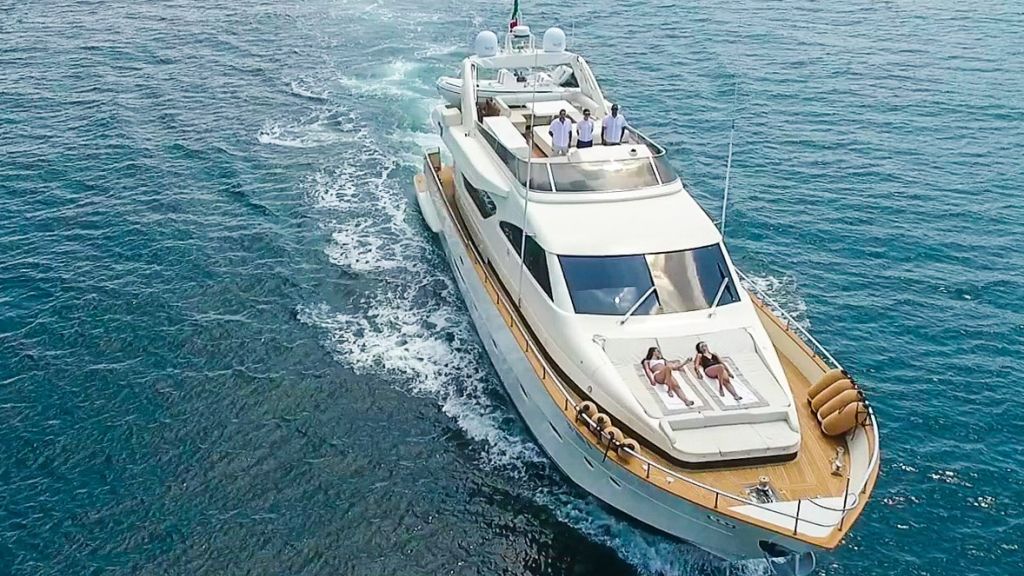 riviera_yacht_charters_2023