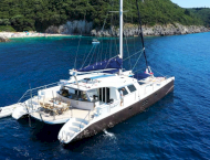 contact-yachts-mystique_0015