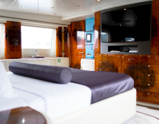 contact-yachts-crocus_0002